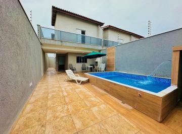 Casa de 4 quartos, Itanhaém · CASA COM PISCINA A VENDA NA PRAIA EM ITANHAÉM