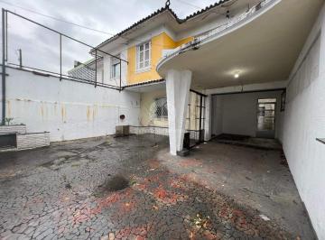 Casa · 149m² · 3 Quartos · 4 Vagas · Sobrado com 3 quartos e 4 vagas de garagem - Santos