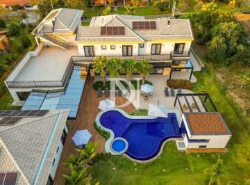 Casa · 914m² · 9 Quartos · 3 Vagas · Espetacular Casa com Piscina Aquecida, SPA e Mirante no interior de SP