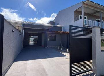 Casa · 99m² · 3 Quartos · 1 Vaga · Casa com 3 dormitórios sendo 01 suíte, Churrasqueira Integrada e Amplo Terreno em Itapoá-SC