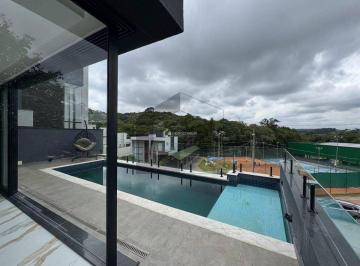 Casa · 360m² · 3 Quartos · 4 Vagas · Casa à Venda no Aruã Brisas - Mogi das Cruzes | 3 Suítes | Piscina