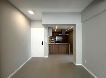 Apartamento · 104m² · 3 Quartos · 1 Vaga · Apartamento reformado, 3 suítes, 1 vaga no Centro - R$1.398.000,00