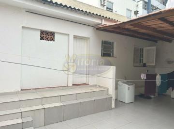 Casa · 40m² · 1 Quarto · CASA FUNDO