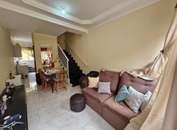 Casa · 63m² · 2 Quartos · 1 Vaga · Excelente sobrado de condomínio com 2 dormitórios no Jardim Melvi!