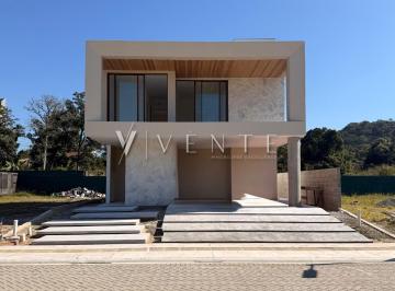 Casa · 204m² · 3 Quartos · 4 Vagas · Maravilhosa residência no condomínio Reserva Arbo,
