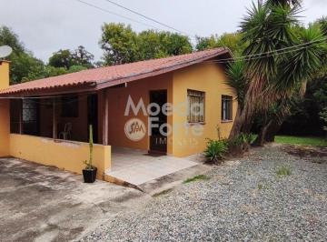 Casa · 70m² · 3 Quartos · Casa à venda - em Santa Felicidade
