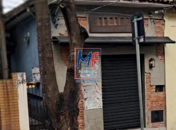 Comercial · 105m² · Casa Comercial à venda em Santa Teresinha, com 5m de frente, 21m de fundos, 105m² a.u. Prox. Rua Con