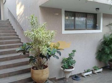 b5feb0e96c93fdc5c8fa19cf5b20e89fdb922355 · Vende belíssima casa com 3 quartos, 3 garagens e excelente localização