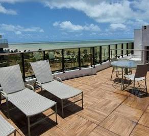 bd6640794dbe0b7c8cbbacc4f4ea430a64bc53dc · Apartamento de 74m2 com 2 Quartos, Móveis Projetados, à 100m do Mar