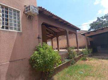 Casa de 3 quartos, Águas Claras · SHA CJ 04 CHACRA 14