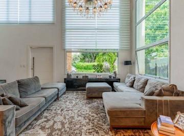 dfdf615f9c7459919441faa0237709a5d1f950d3 · Casa com 4 quartos para alugar, 589 m² por R$ 25.000/mês - Butiatuvinha - Curitiba/PR