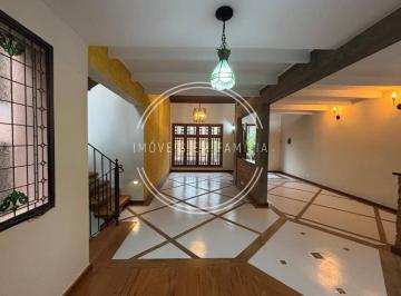 1 · Casa de vila para locação com 231 m², 4 quartos sendo 2 suítes à venda no bairro Pinheiros.