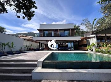 41dff544efc22df6fc8697846c3c06494df0c8dc · Casa de alto padrão frente ao mar! Onde a sofisticação e a elegancia se unem com a natureza !