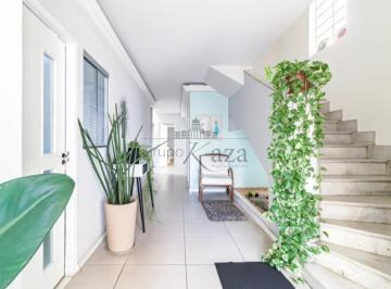 Comercial · 209m² · 11 Quartos · Casa Comercial - Perdizes - 209m².