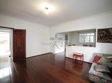 Casa · 420m² · 6 Quartos · 2 Vagas · Casa - Sobrado - Sumaré - 3 Dormitórios - 340m².