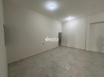 Comercial · 100m² · Loja disponível para locação no bairro Saraiva em Uberlândia-MG.