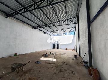 Comercial · 300m² · 3 Vagas · Galpão disponível para locação no bairro Residencial Fruta Do Conde em Uberlândia-MG