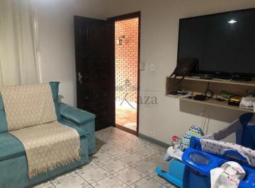 Casa · 230m² · 3 Quartos · 2 Vagas · Oportunidade - Casa  - Centro - Jacareí - 3 Dormitórios -200m².