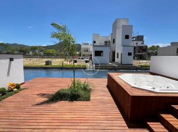 Casa · 215m² · 3 Quartos · 2 Vagas · Casa 3 Quartos a venda 150 m² no DeltaVille - Biguaçu SC