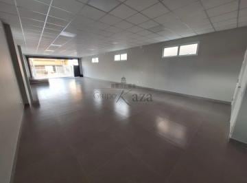 Comercial · 300m² · 3 Vagas · Ponto Comercia - Parque Industrial - 130m².