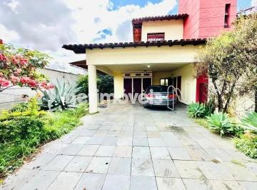Casa · 1000m² · 6 Quartos · 5 Vagas · Casa no Bairro Bandeirantes