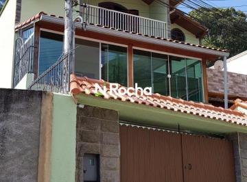 Casa · 410m² · 3 Quartos · 10 Vagas · Casa em Rua familiar no Itatamaraty - 3 quartos e terraço.