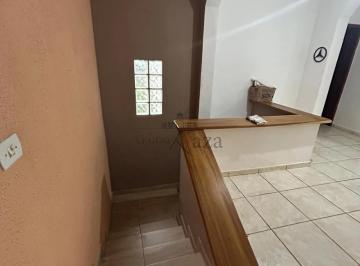 Casa · 300m² · 4 Quartos · 3 Vagas · Oportunidade - Casa - Vila Formosa - Jacareí - 4 Dormitórios - 300m².