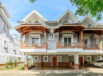 Casa · 459m² · 3 Quartos · 2 Vagas · Sobrado em condomínio no bairro Tristeza de 3 dormitórios / suítes e 2 vagas