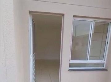 8758b3de3698f912695e7d53be90ba2b26935a2a · Casa com Quintal Grande Próxima à FAM em Americana