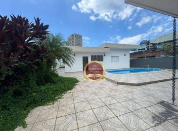 21e4a7c53d21cc8b3a13582d76f915c8f663f181 · Casa Isolada com 207 m² construídos, á poucos metros da Praia.