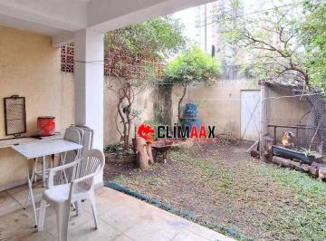 0cf0b258e4c26ac6aff185aa2c00e88cbb32b3be · Casa à venda na Vila Ipojuca com 4 quartos, 2 suítes, quintal e acesso por duas ruas – 187 m²