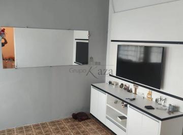 Casa · 300m² · 3 Quartos · 2 Vagas · Oportunidade - Casa Térrea com Edícula - Cidade Morumbi - 3 Dormitórios - 129m².