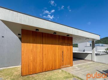 Casa · 305m² · 3 Quartos · 2 Vagas · Casa à venda no bairro Córrego Grande - Florianópolis/SC