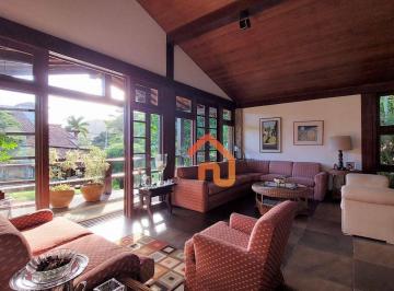 8eb51a4a4044cdfbc9e78131f5e08406b7c59d5c · Condomínio - Casa de 3 quartos, 2 suítes, anexo, piscina e 6 vagas de garagem à venda, 387 m², R$ 2.