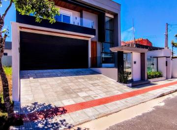Casa · 330m² · 3 Quartos · 2 Vagas · Casa à venda no bairro Caverazinho - Araranguá/SC