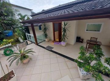b983f25df4b6a3828b8e1e54f21f9b69bbe14ab1 · Casa com 4 dormitórios à venda, 217 m² por R$ 950.000,00 - Itaipu - Niterói/RJ