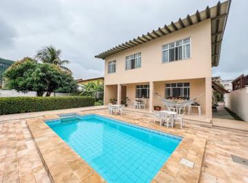eb58e7f019dde0b0bf7b92c733fd4ffaf1b29020 · Casa com 5 dormitórios à venda, 300 m² por R$ 1.600.000,00 - Itaipu - Niterói/RJ