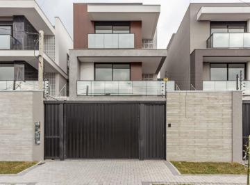 Casa de 4 quartos, Curitiba · Sobrado com 245 m² e 4 quartos à venda no Vista Alegre