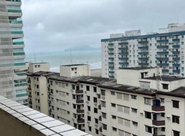 98d452b694b601a07b538b471f14e2b615af9636 · Apartamento 2 dormitórios para locação, no Gonzaga, na quadra da praia.