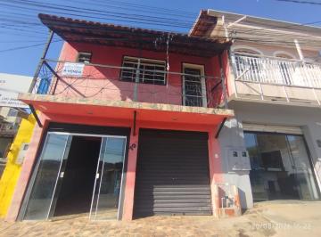 Casa de 3 quartos, Extrema · Casa no centro bairro bela vista
