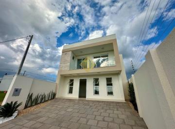 Casa · 161m² · 3 Quartos · 2 Vagas · O Sobrado Perfeito para Sua Família no Condomínio Colina do Lago