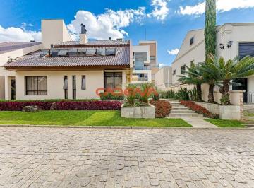 Casa · 547m² · 5 Quartos · 4 Vagas · Casa em condomínio fechado com 5 quartos e 4 vagas à venda no Seminário