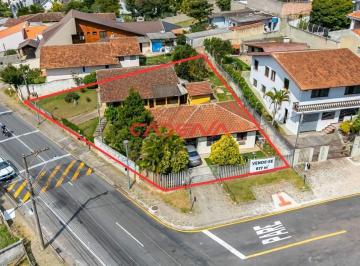 Terreno · 817m² · 2 Vagas · Lote com duas casas à venda em Vista Alegre