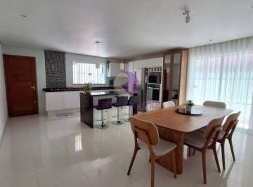 Casa · 225m² · 3 Quartos · 4 Vagas · Sobrado à Venda no Jardim Márcia – Suzano/Sp