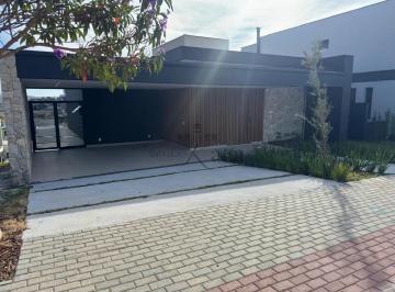 Casa · 450m² · 3 Quartos · 5 Vagas · Casa em Condomínio  Condomínio Mônaco  Urbanova  3 Suítes 320m².