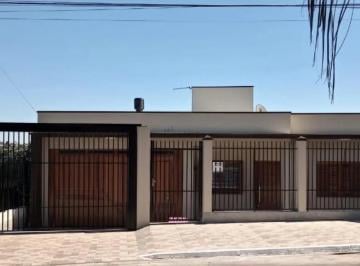 Casa · 143m² · 2 Quartos · 2 Vagas · Casa à venda - em Campo Bom