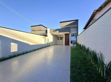 Casa · 252m² · 3 Quartos · 4 Vagas ·
CASA A VENDA COM JARDIM AMPLO NO CIDADE JARDIM SJP