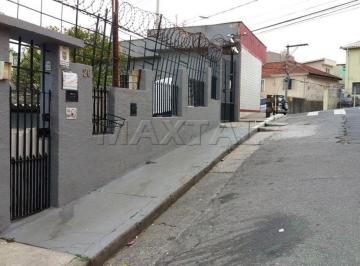 Comercial · 69m² · 3 Quartos · Casa De Esquina em comércio e uma casa nos Fundos 2 salas 3 quartos 1 cozinha 1 banheiro