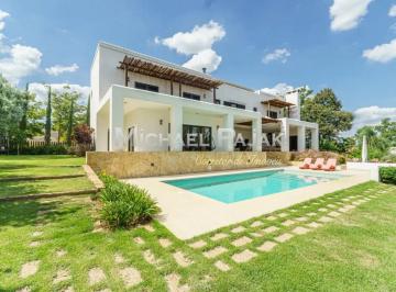 Casa · 629m² · 4 Quartos · 3 Vagas · Casa no condomínio Fazenda Vila Real Michael Pajak (11) 99996-4550