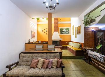 IMG_20260610_105507_000.jpeg · Confortável sobrado para venda em Chácara Inglesa com 5 quartos, sendo 2 suítes, 488m² - remaxmamede